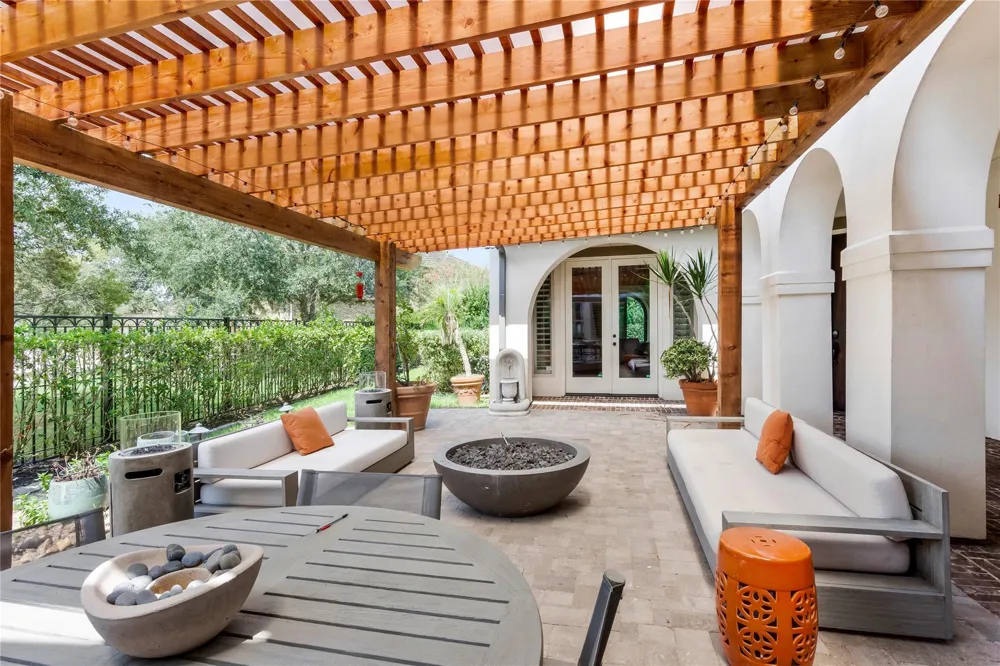 3850 Sundance Hill Lane Sugar Land, TX 77479
