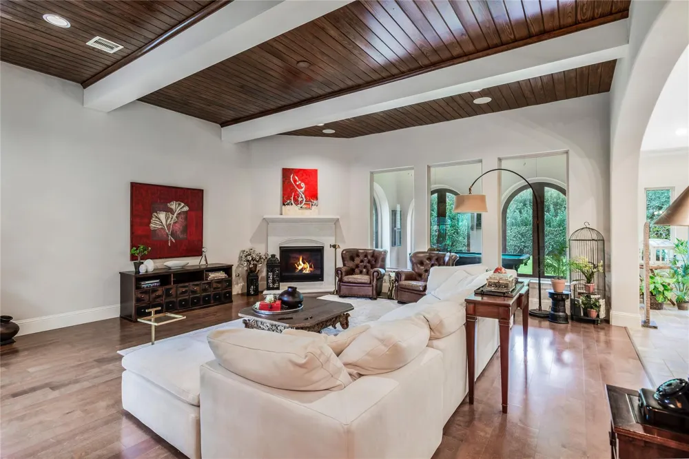 3850 Sundance Hill Lane Sugar Land, TX 77479