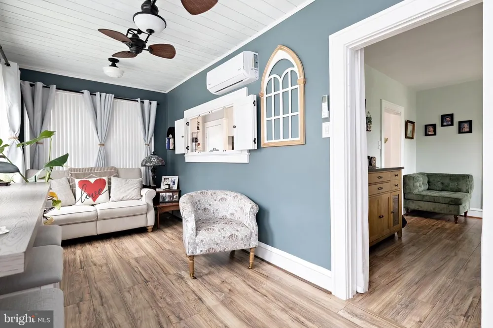 241 CENTER AVENUE Mount Ephraim, NJ 08059