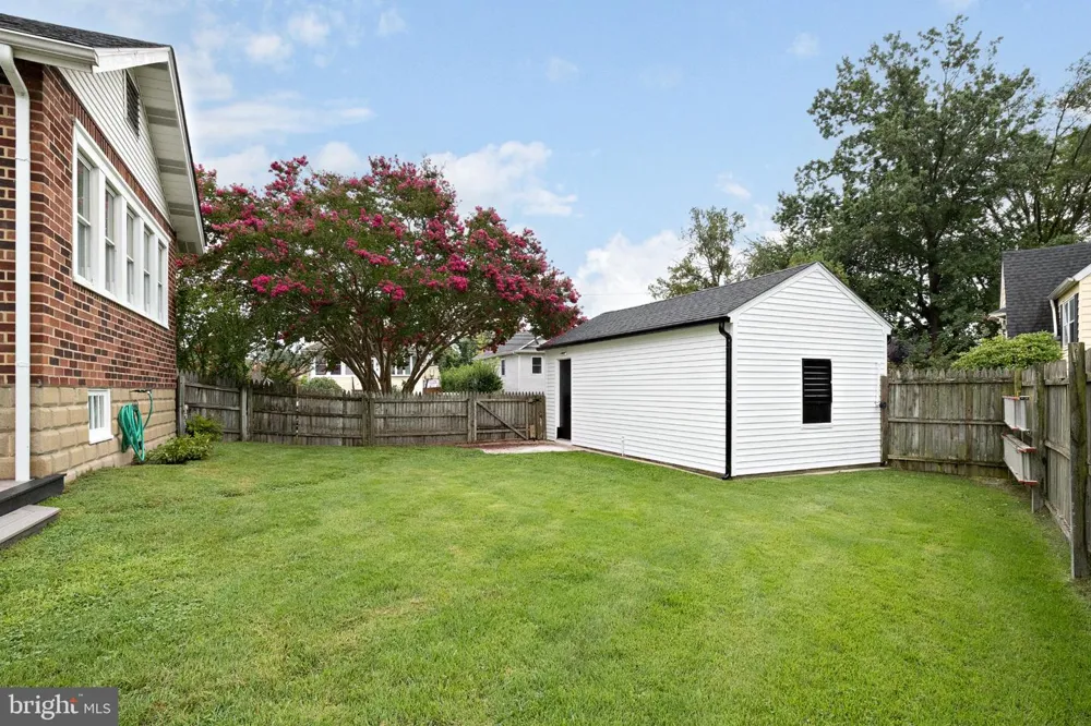 241 CENTER AVENUE Mount Ephraim, NJ 08059