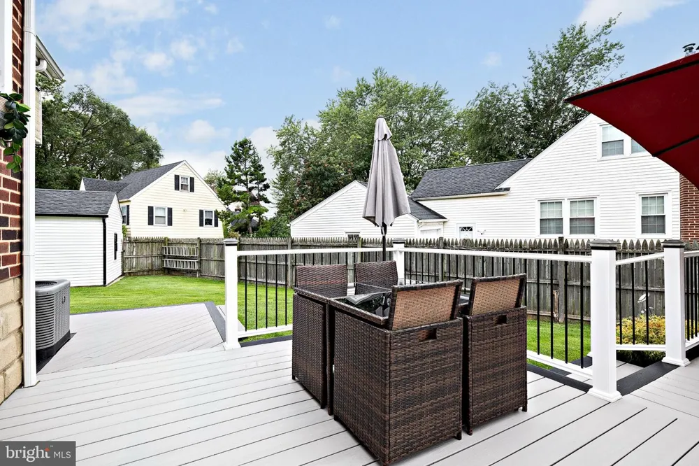 241 CENTER AVENUE Mount Ephraim, NJ 08059
