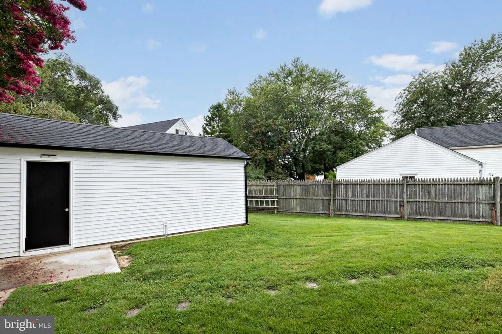 241 CENTER AVENUE Mount Ephraim, NJ 08059