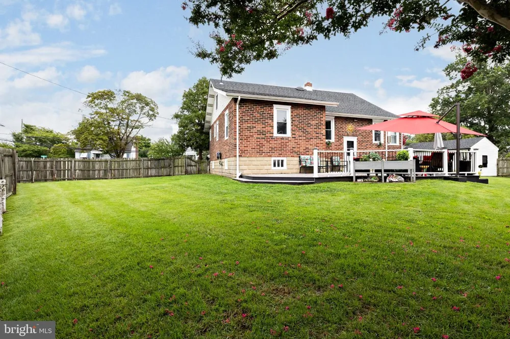 241 CENTER AVENUE Mount Ephraim, NJ 08059