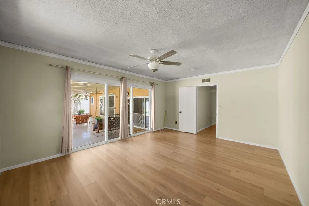 2009 S Eileen Drive Anaheim, CA 92802