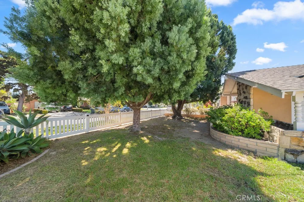 2009 S Eileen Drive Anaheim, CA 92802
