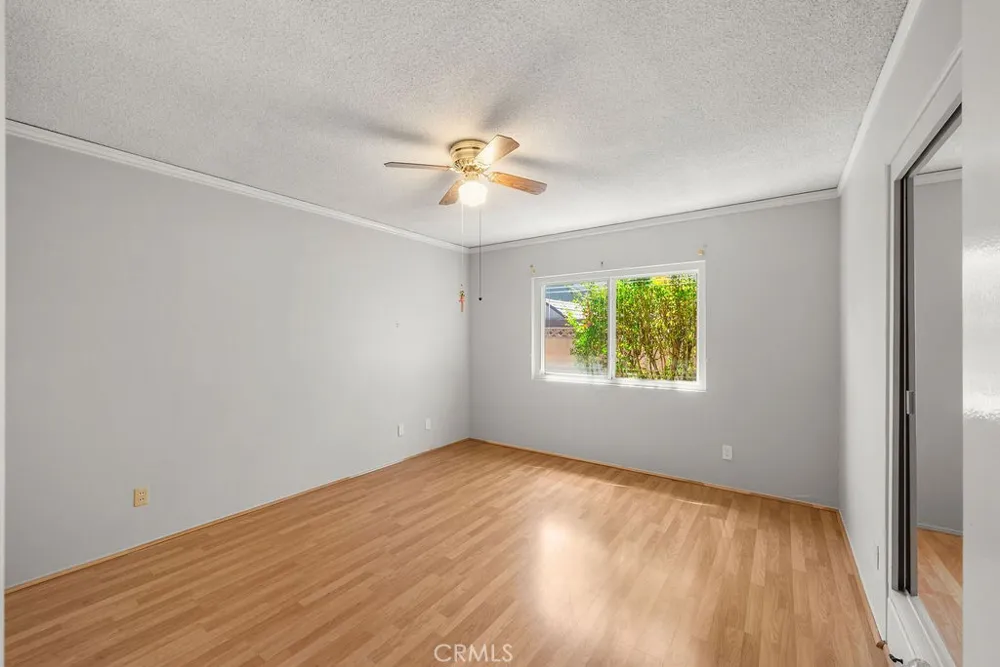 2009 S Eileen Drive Anaheim, CA 92802