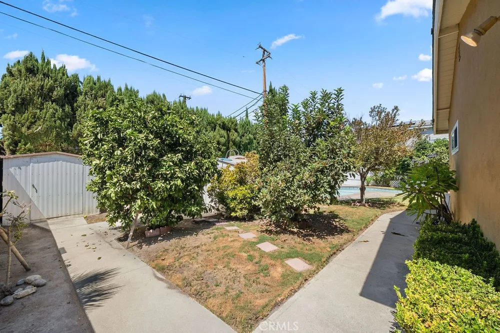 2009 S Eileen Drive Anaheim, CA 92802