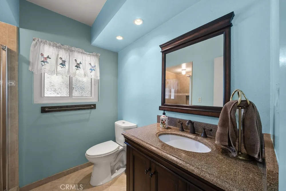 2009 S Eileen Drive Anaheim, CA 92802