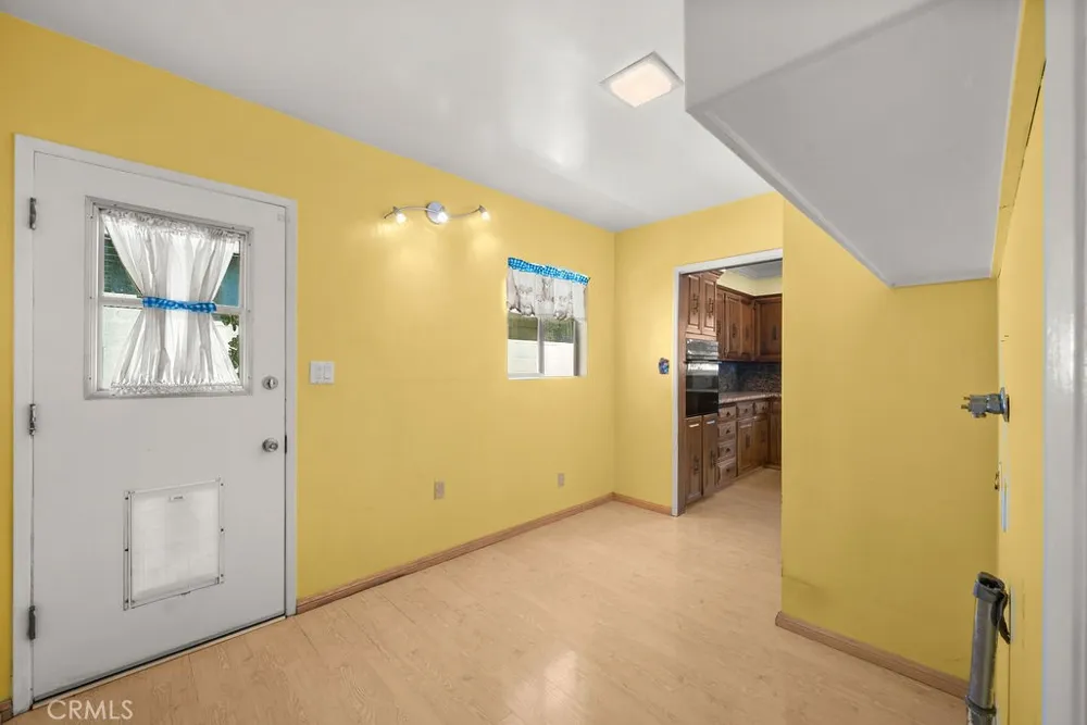 2009 S Eileen Drive Anaheim, CA 92802