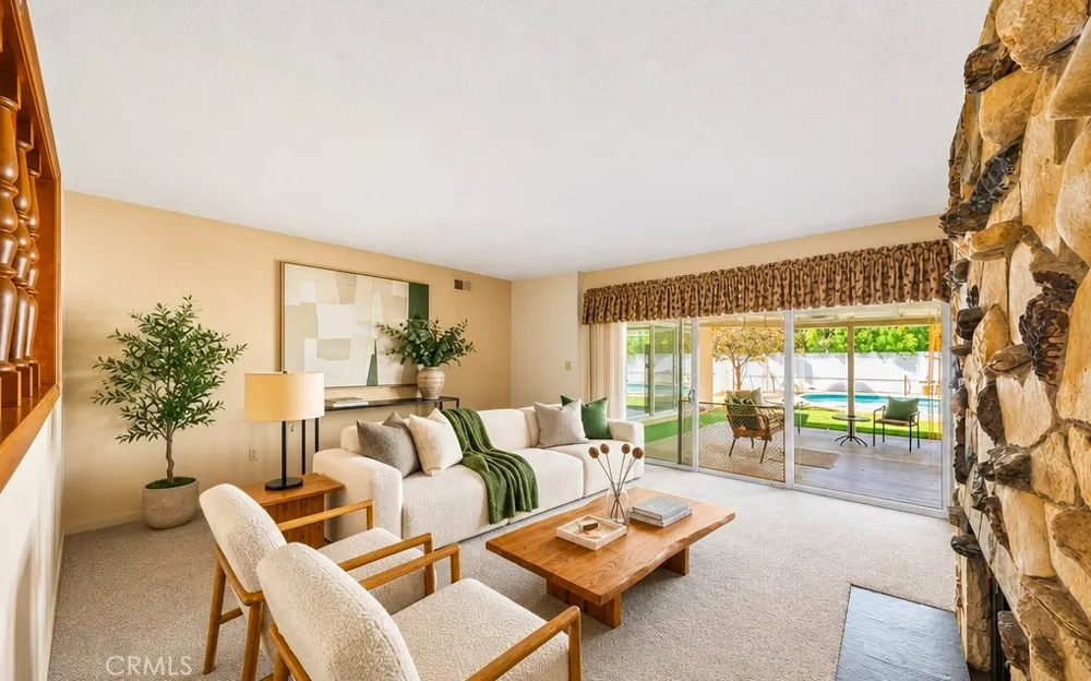 2009 S Eileen Drive Anaheim, CA 92802