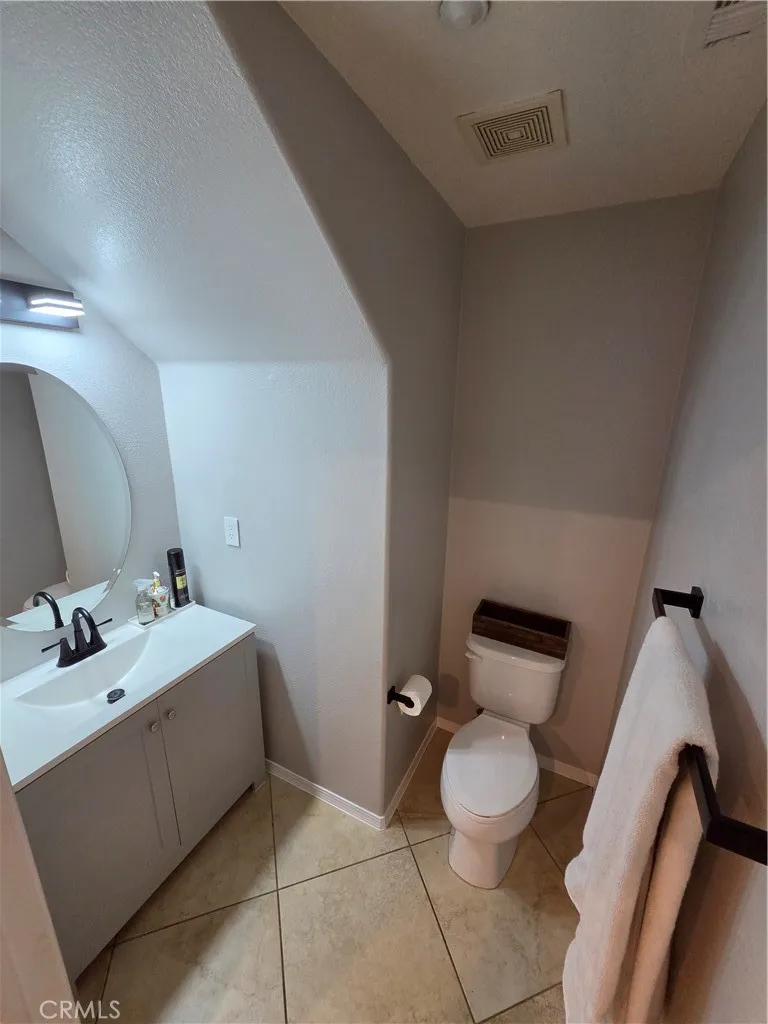 8692 9th #3 Rancho Cucamonga, CA 91730