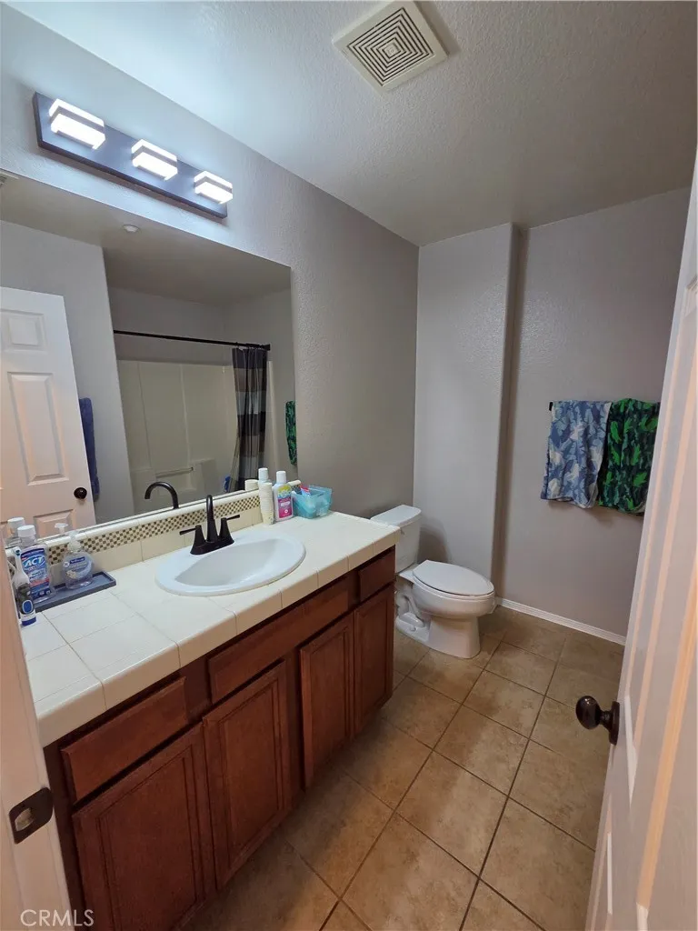 8692 9th #3 Rancho Cucamonga, CA 91730