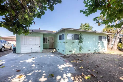 8439 Boer Ave