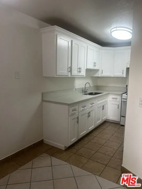 10540 Balboa Boulevard #125 Granada Hills, CA 91344