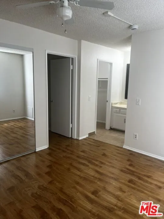 10540 Balboa Boulevard #125 Granada Hills, CA 91344