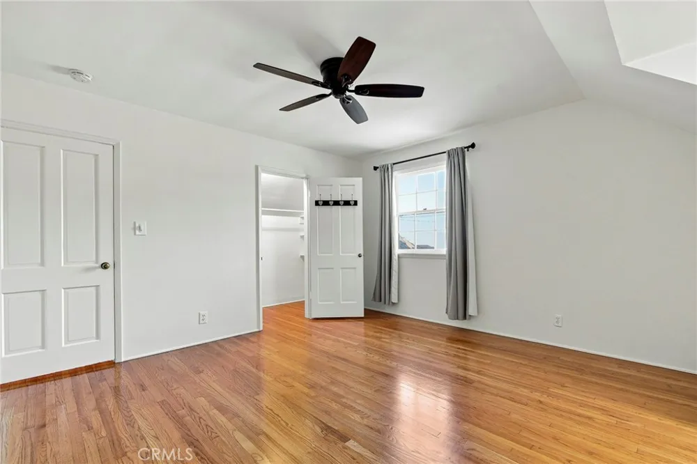 1105 Graynold Glendale, CA 91202