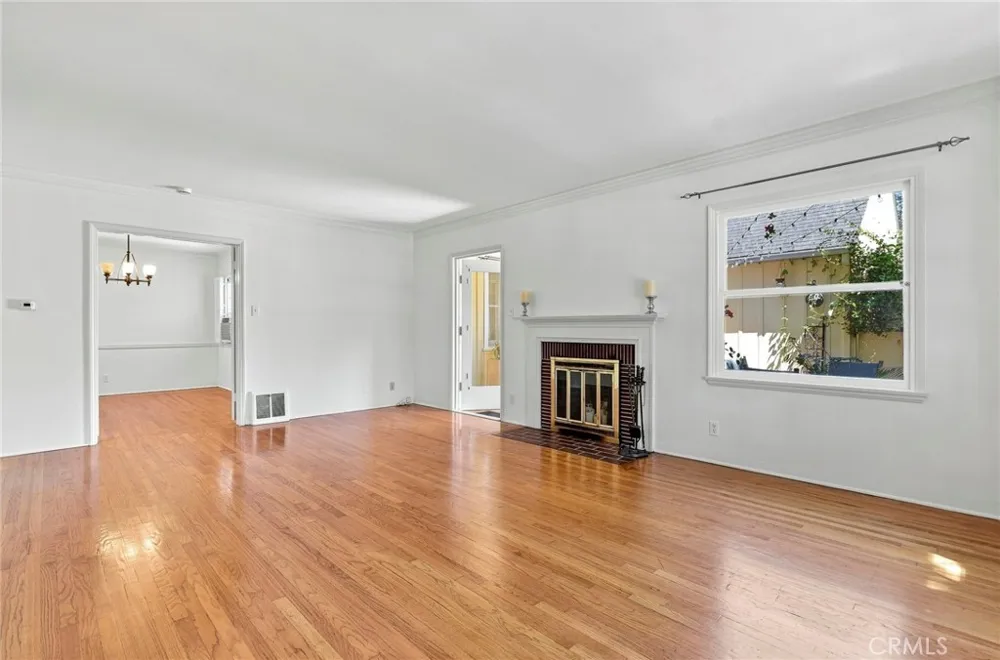 1105 Graynold Glendale, CA 91202