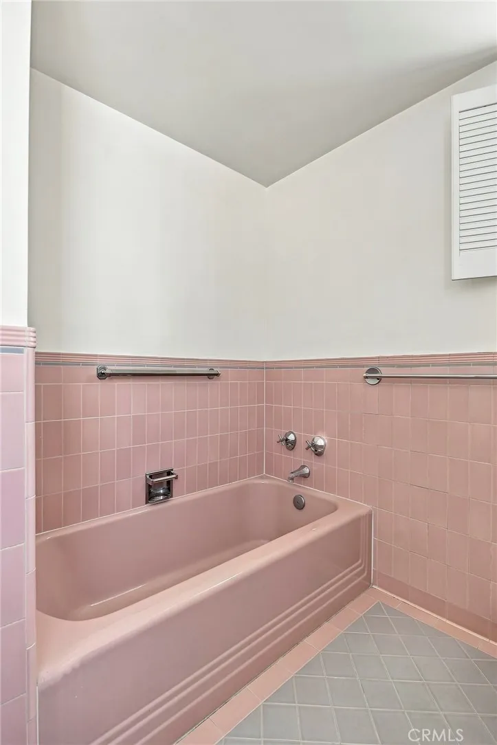 1105 Graynold Glendale, CA 91202