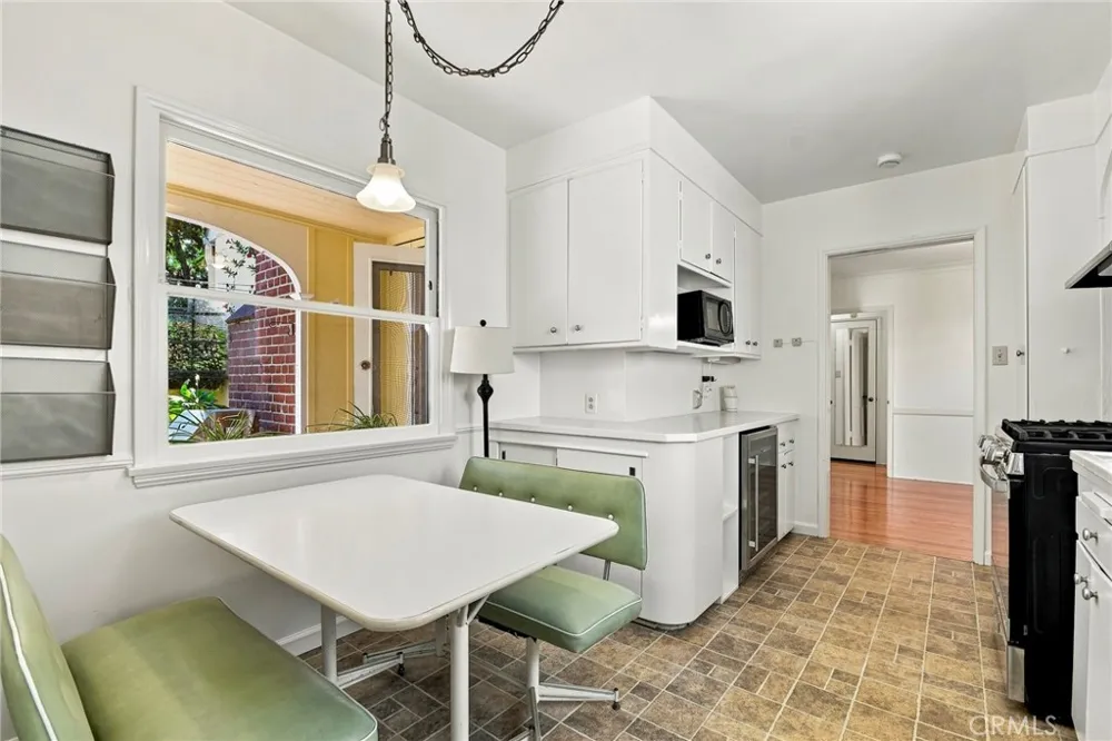 1105 Graynold Glendale, CA 91202