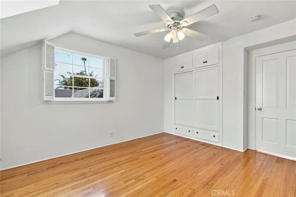 1105 Graynold Glendale, CA 91202