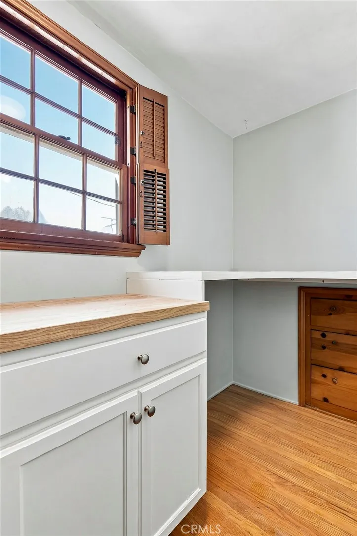 1105 Graynold Glendale, CA 91202