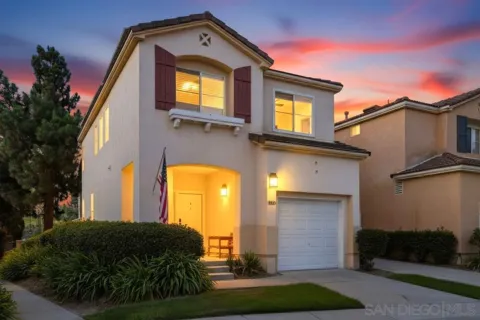 1228 La Vida Ct