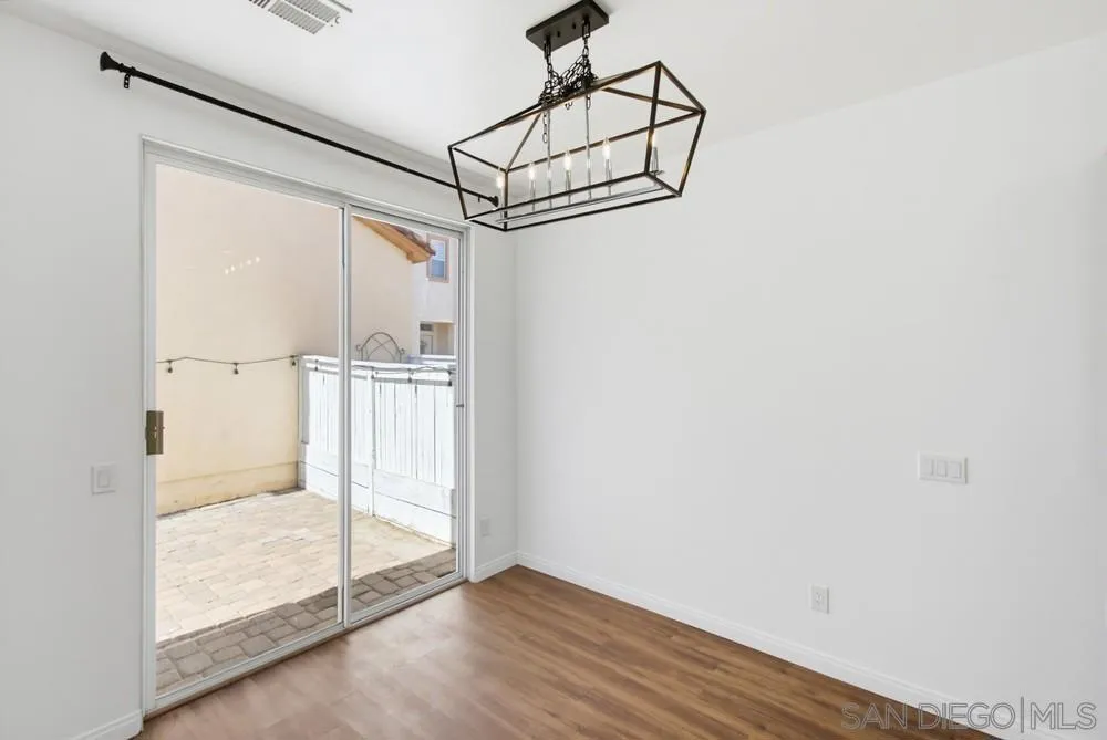 1228 La Vida Ct Chula Vista, CA 91915