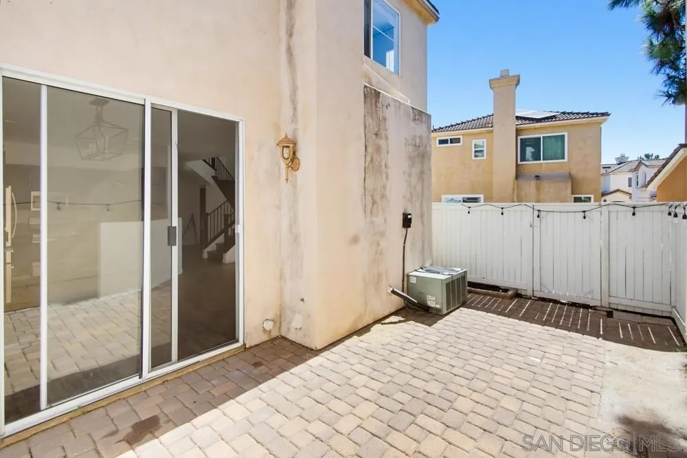 1228 La Vida Ct Chula Vista, CA 91915