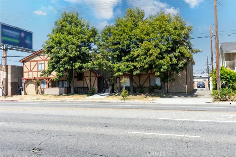 11341 Victory Boulevard North Hollywood, CA 91606