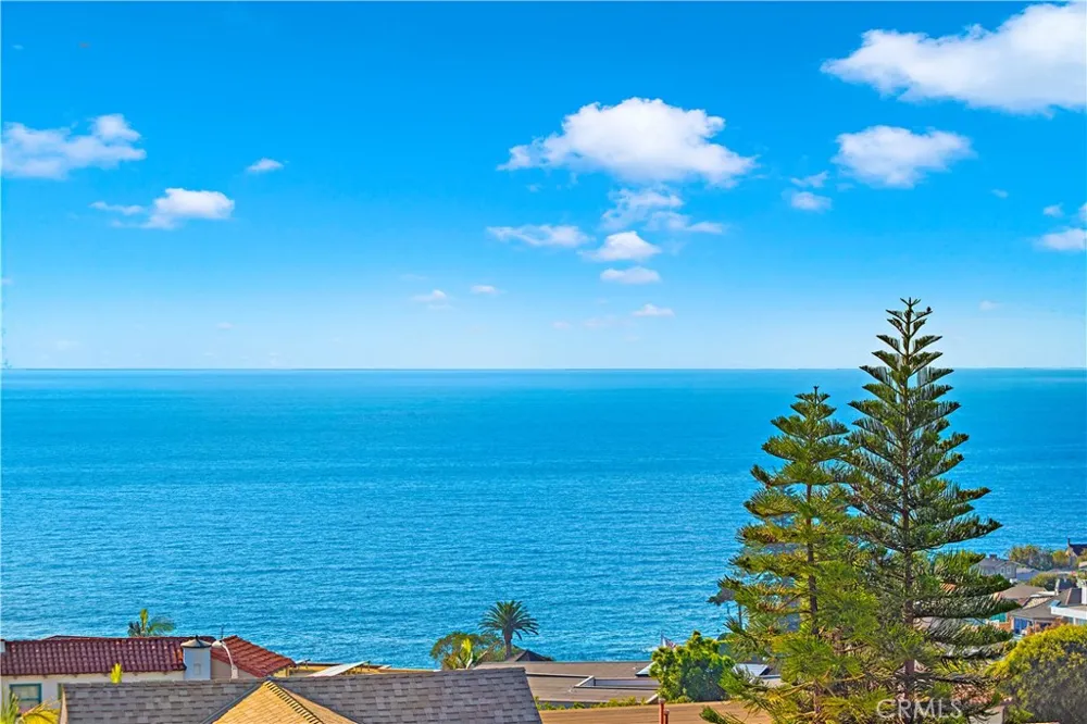2966 Terry Road Laguna Beach, CA 92651