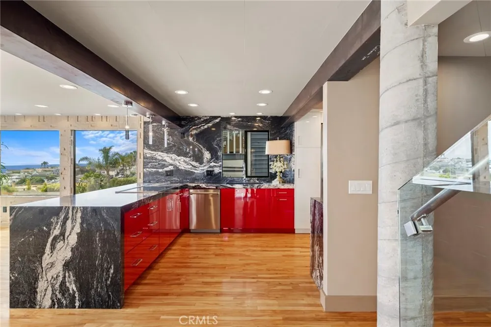 2966 Terry Road Laguna Beach, CA 92651