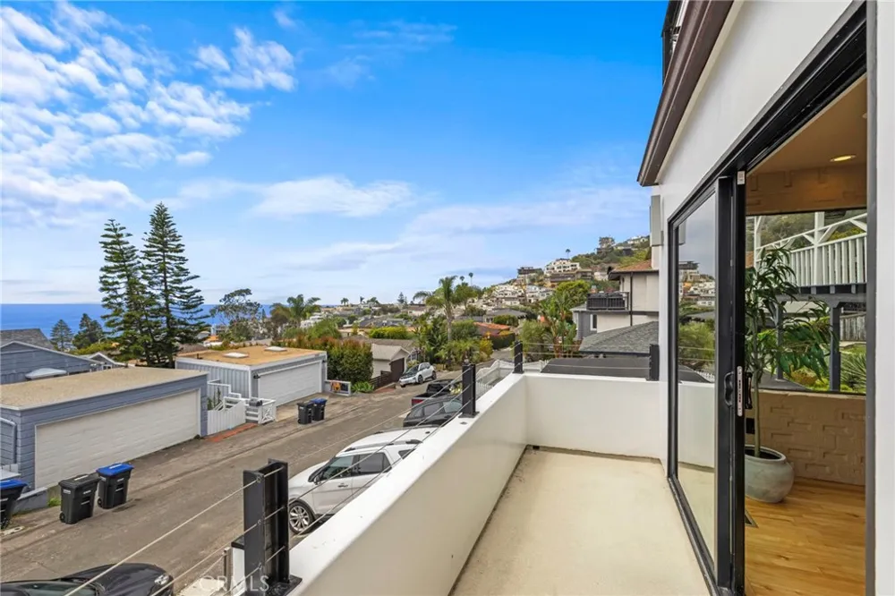 2966 Terry Road Laguna Beach, CA 92651