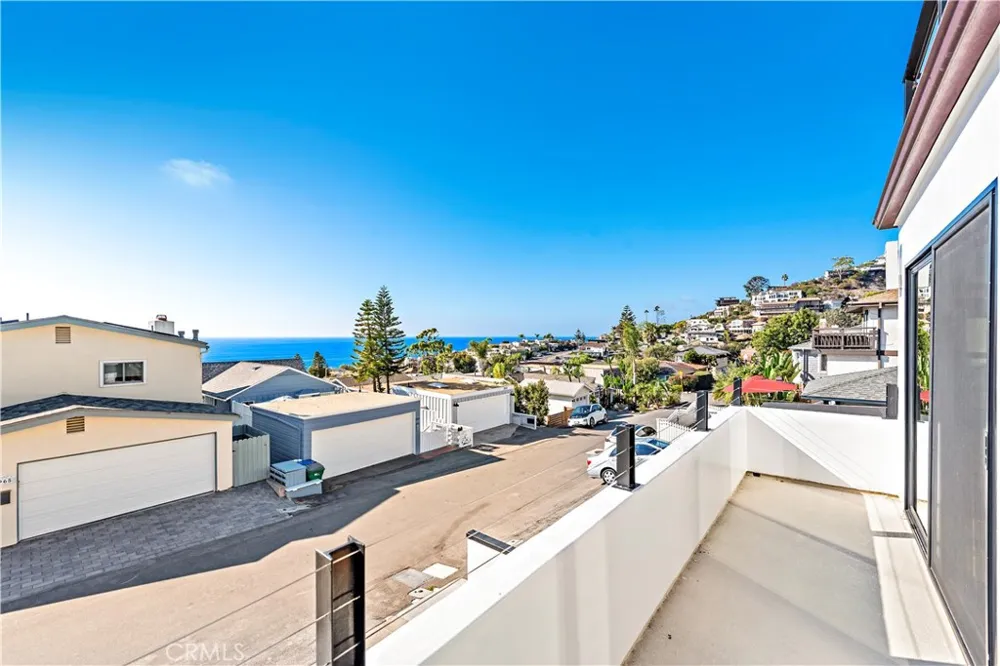 2966 Terry Road Laguna Beach, CA 92651