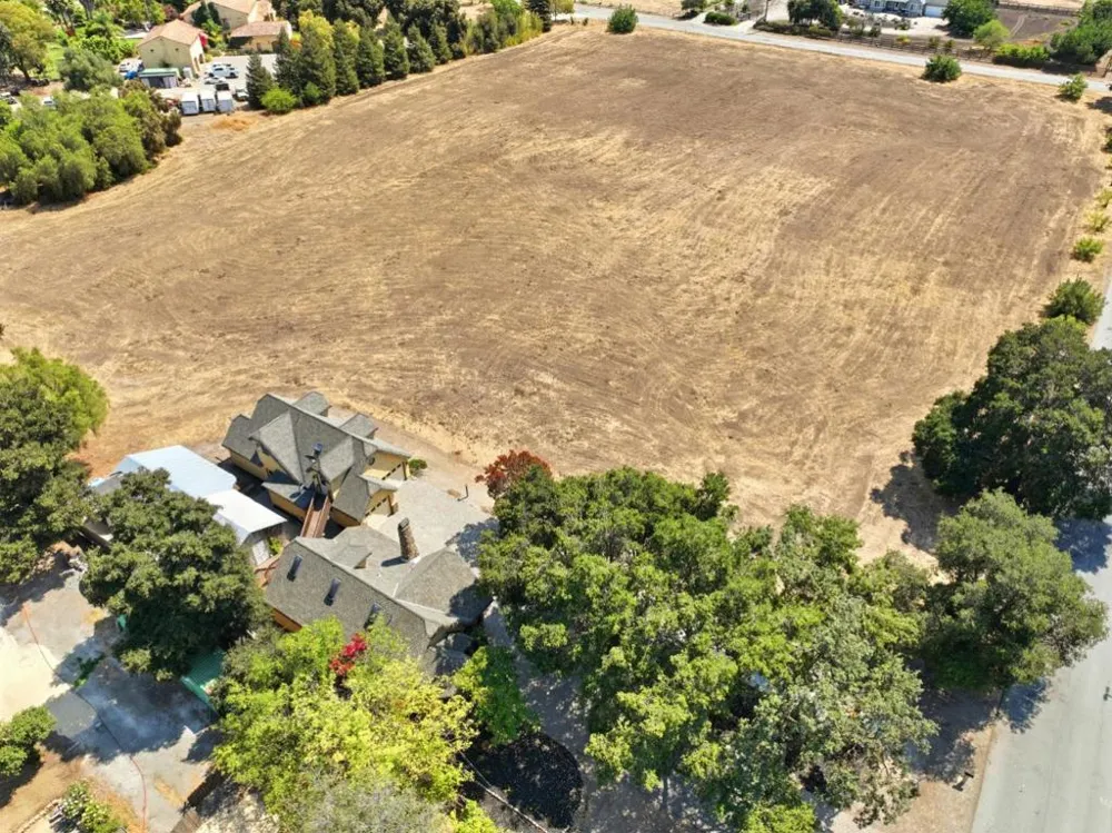 131 Magladry Hollister, CA 95023