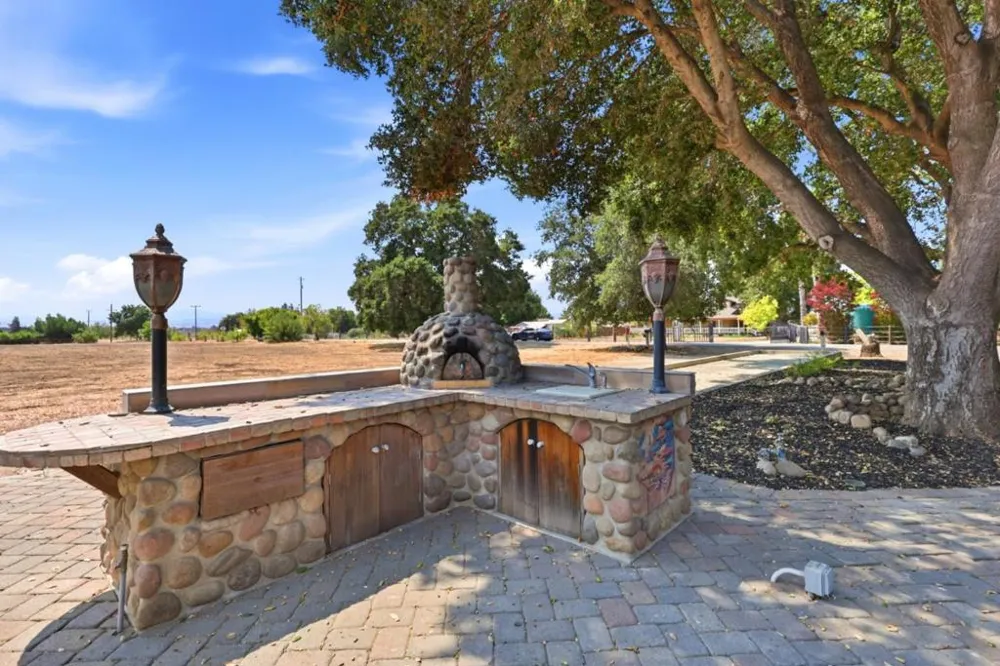 131 Magladry Hollister, CA 95023