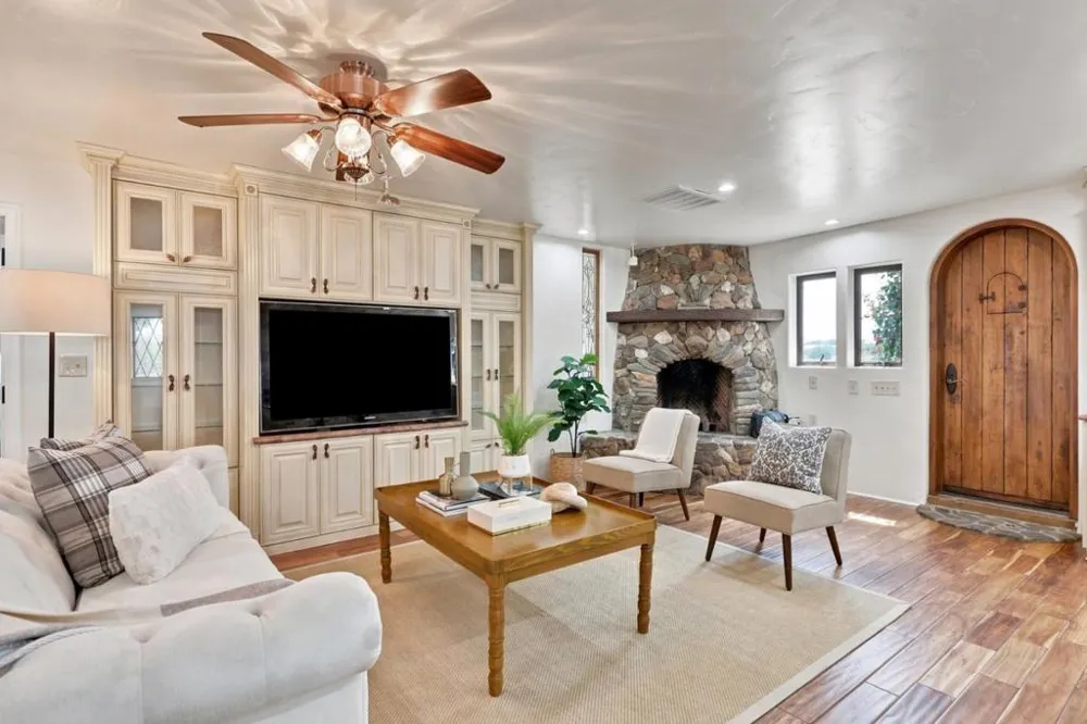 131 Magladry Hollister, CA 95023