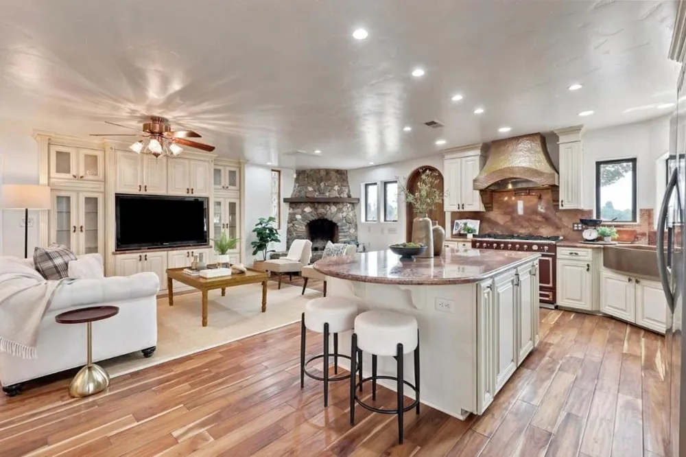 131 Magladry Hollister, CA 95023
