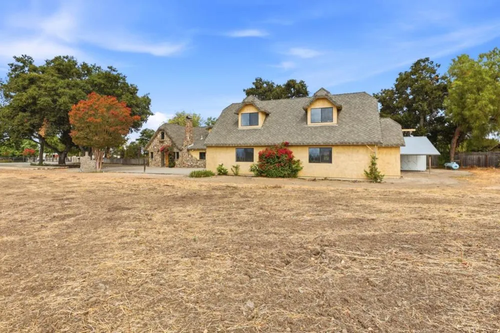 131 Magladry Hollister, CA 95023