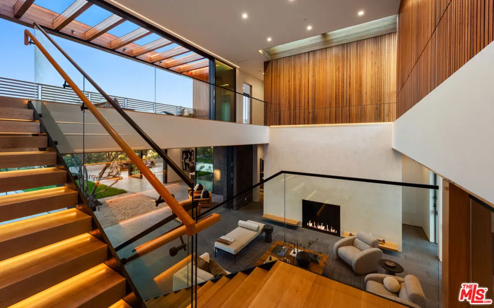 9705 Oak Pass Road Beverly Hills, CA 90210