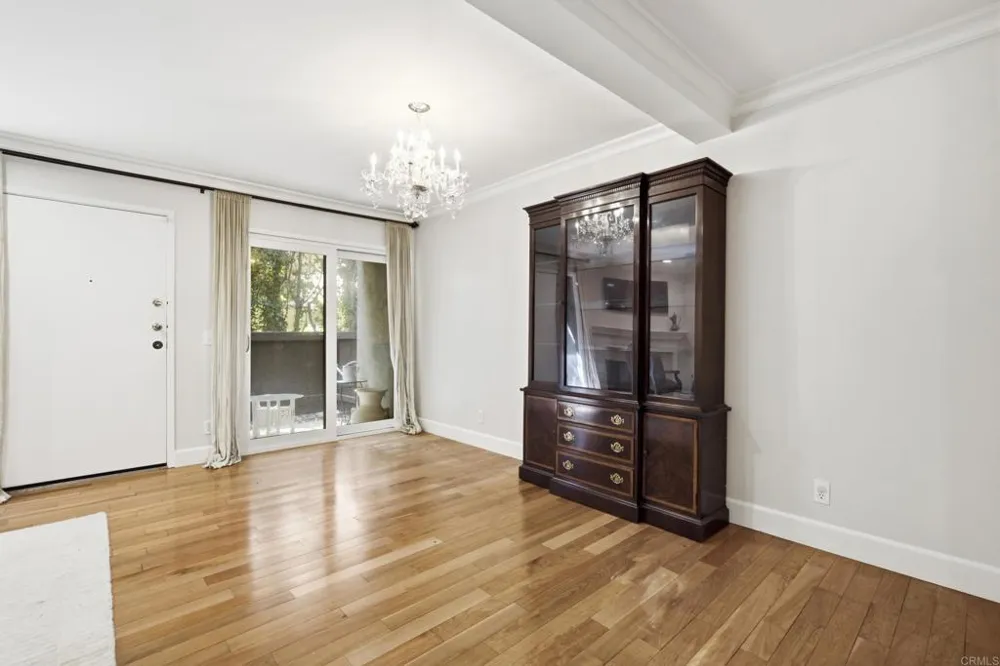 8346 Via Sonoma #D La Jolla, CA 92037