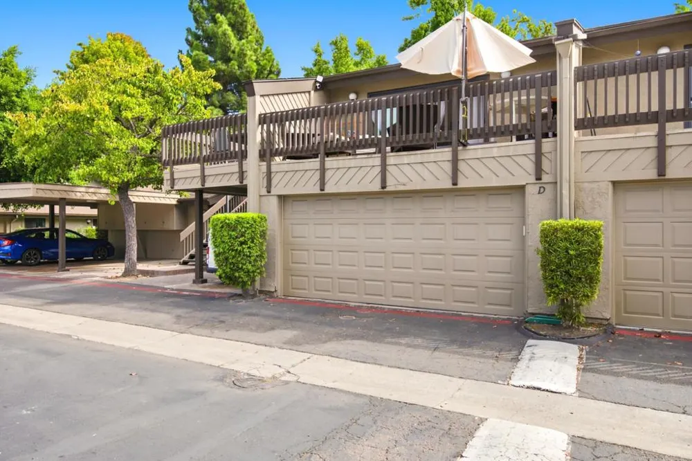 8346 Via Sonoma #D La Jolla, CA 92037