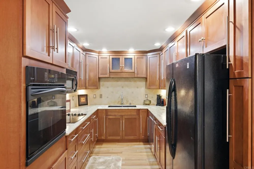 8346 Via Sonoma #D La Jolla, CA 92037