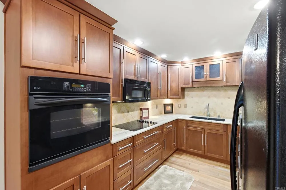 8346 Via Sonoma #D La Jolla, CA 92037