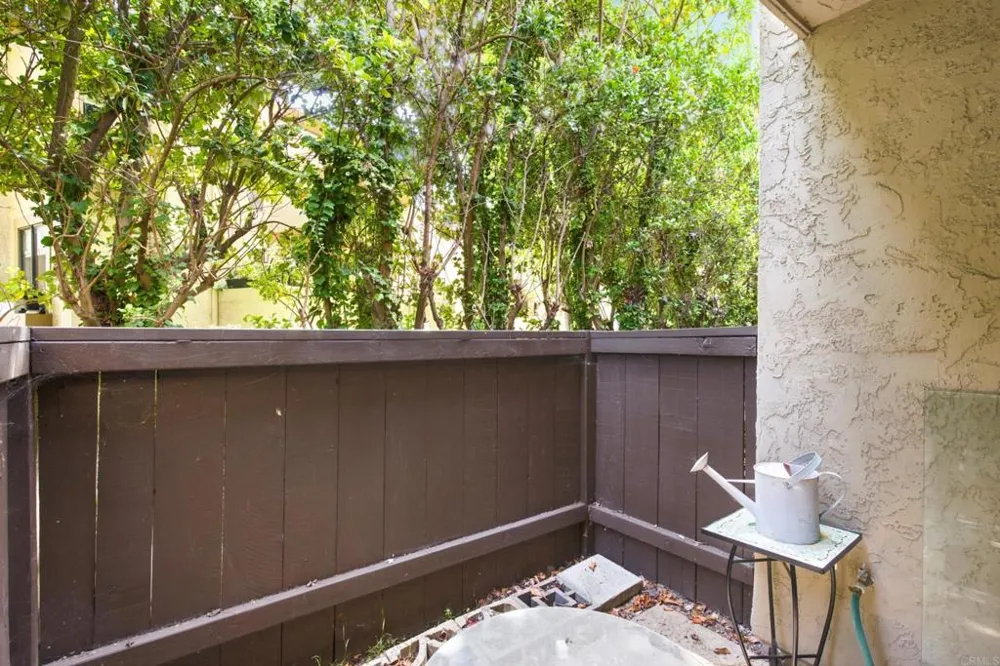 8346 Via Sonoma #D La Jolla, CA 92037