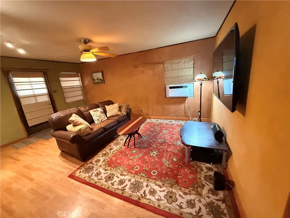 6586 El Rey 29 Palms, CA 92277
