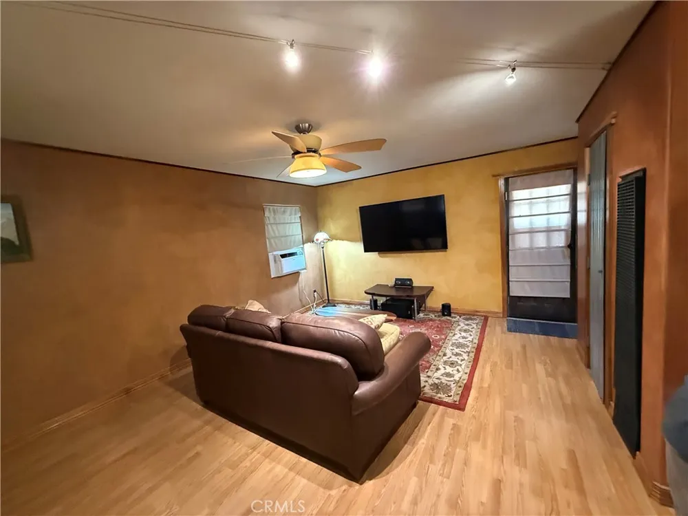 6586 El Rey 29 Palms, CA 92277