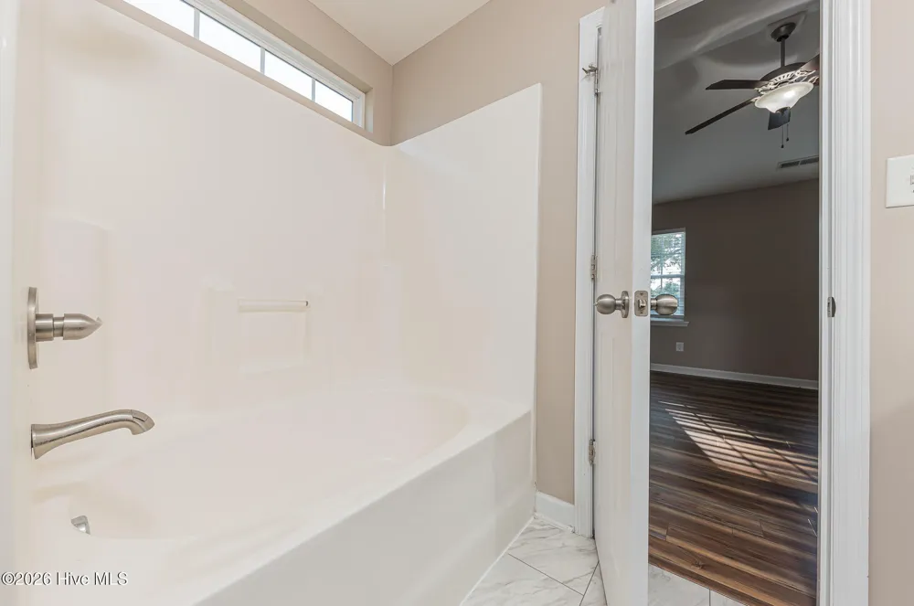 131 Louie Lane Jacksonville, NC 28540