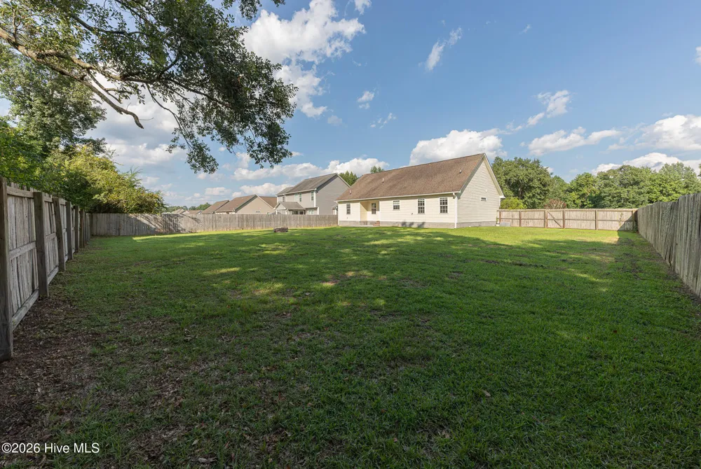 131 Louie Lane Jacksonville, NC 28540
