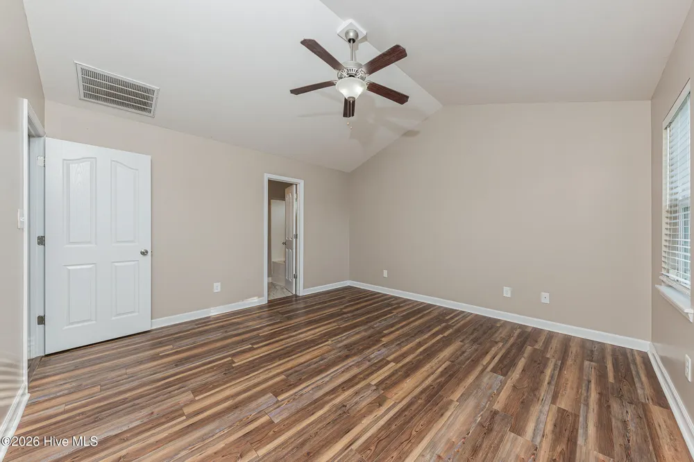 131 Louie Lane Jacksonville, NC 28540