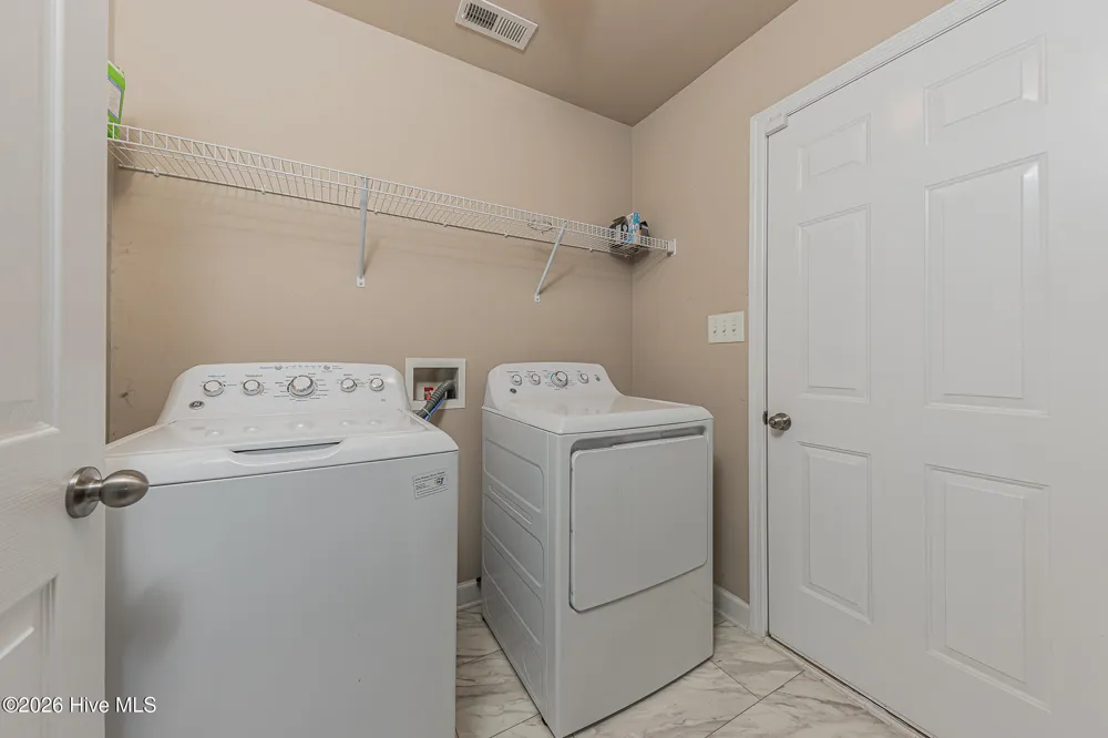 131 Louie Lane Jacksonville, NC 28540